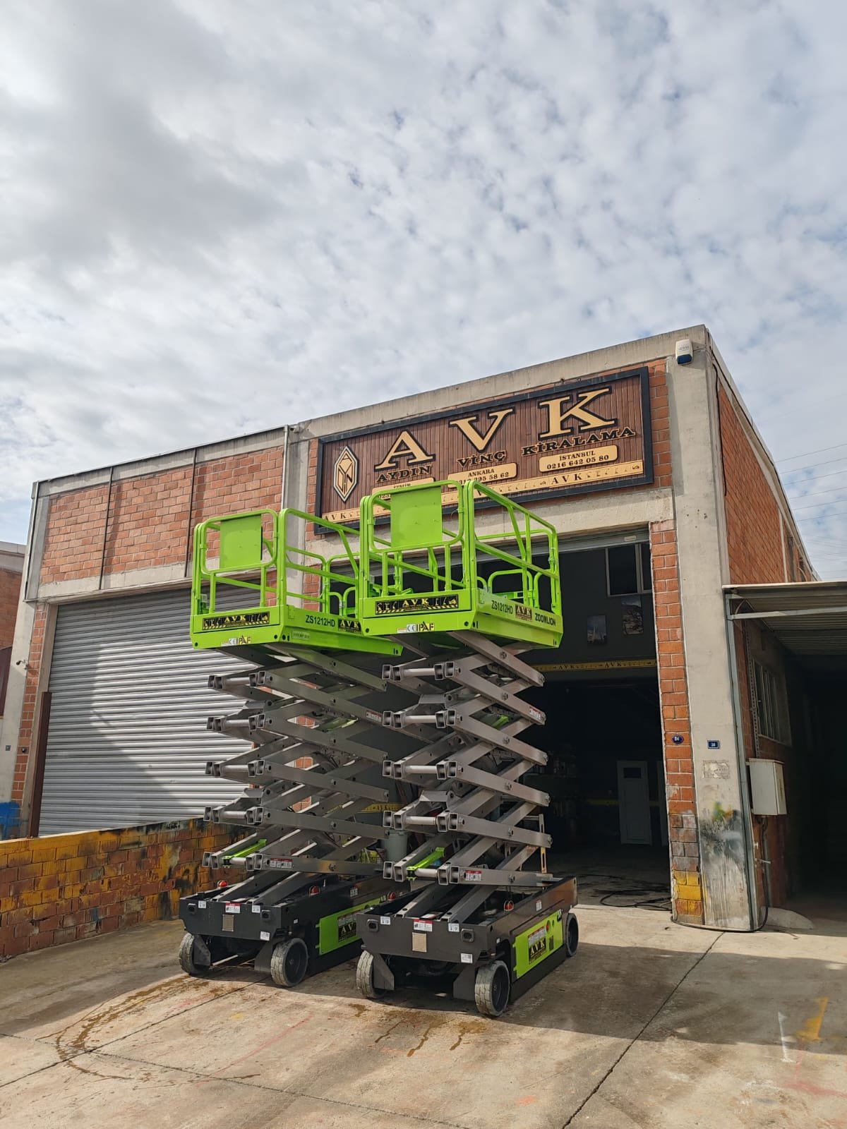 Bornova Manlift Kiralama AVK platform kiralama